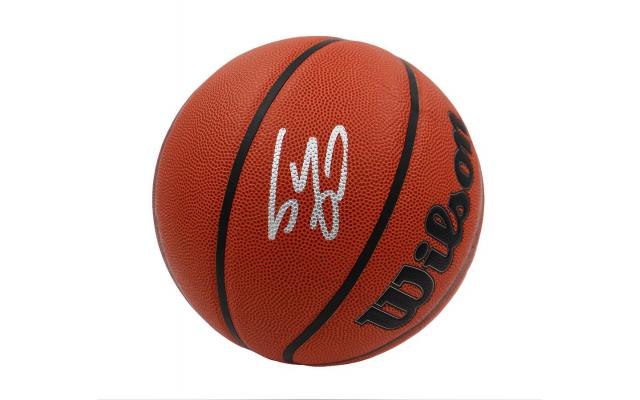 Shaquille O’Neal Signed Los Angeles Lakers Wilson Indoor/Outdoor Basketball