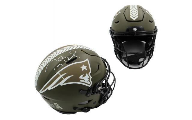 Tom Brady Signed New England Patriots Speed Flex Authentic Salute to Service NFL Helmet